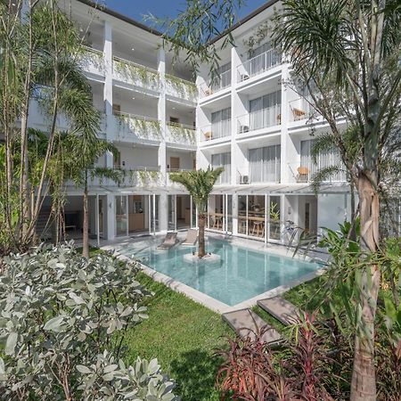 Lis Hotel Chiangmai Чиангмай Екстериор снимка